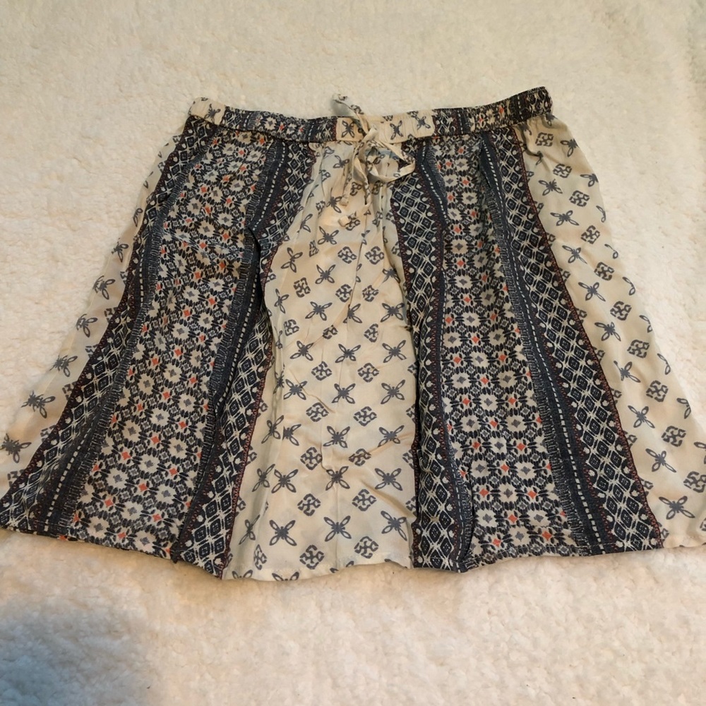 Hollister skirt